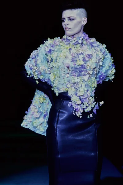 Look 23